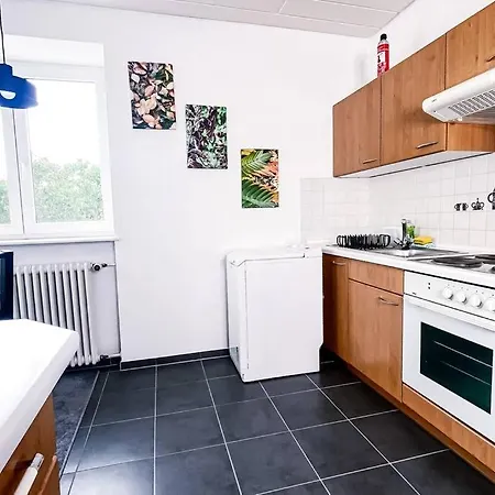 Schoenes & Ruhiges Apartment Mit Garten Apartamento *
